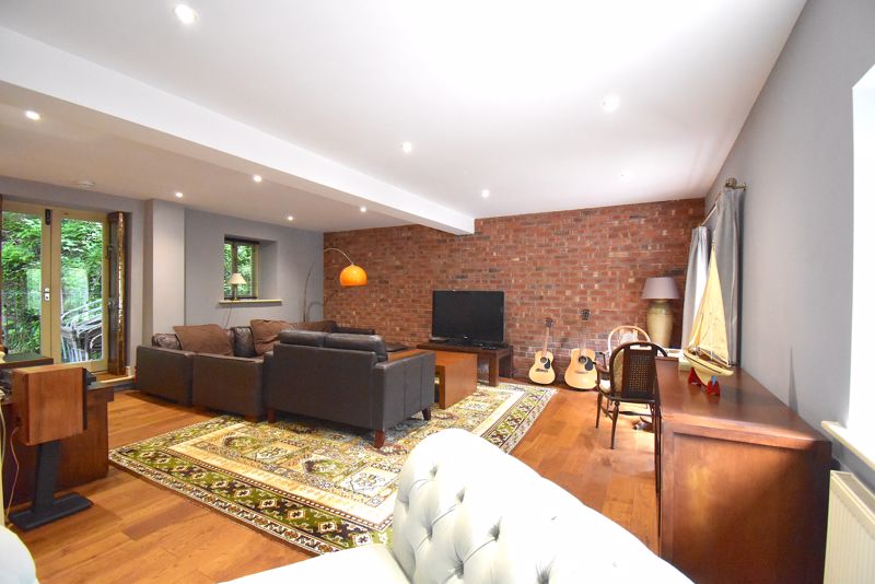 Living Room- click for photo gallery